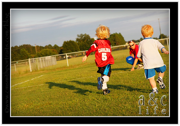 9-09soccerFB-023 9-09soccerFB-023